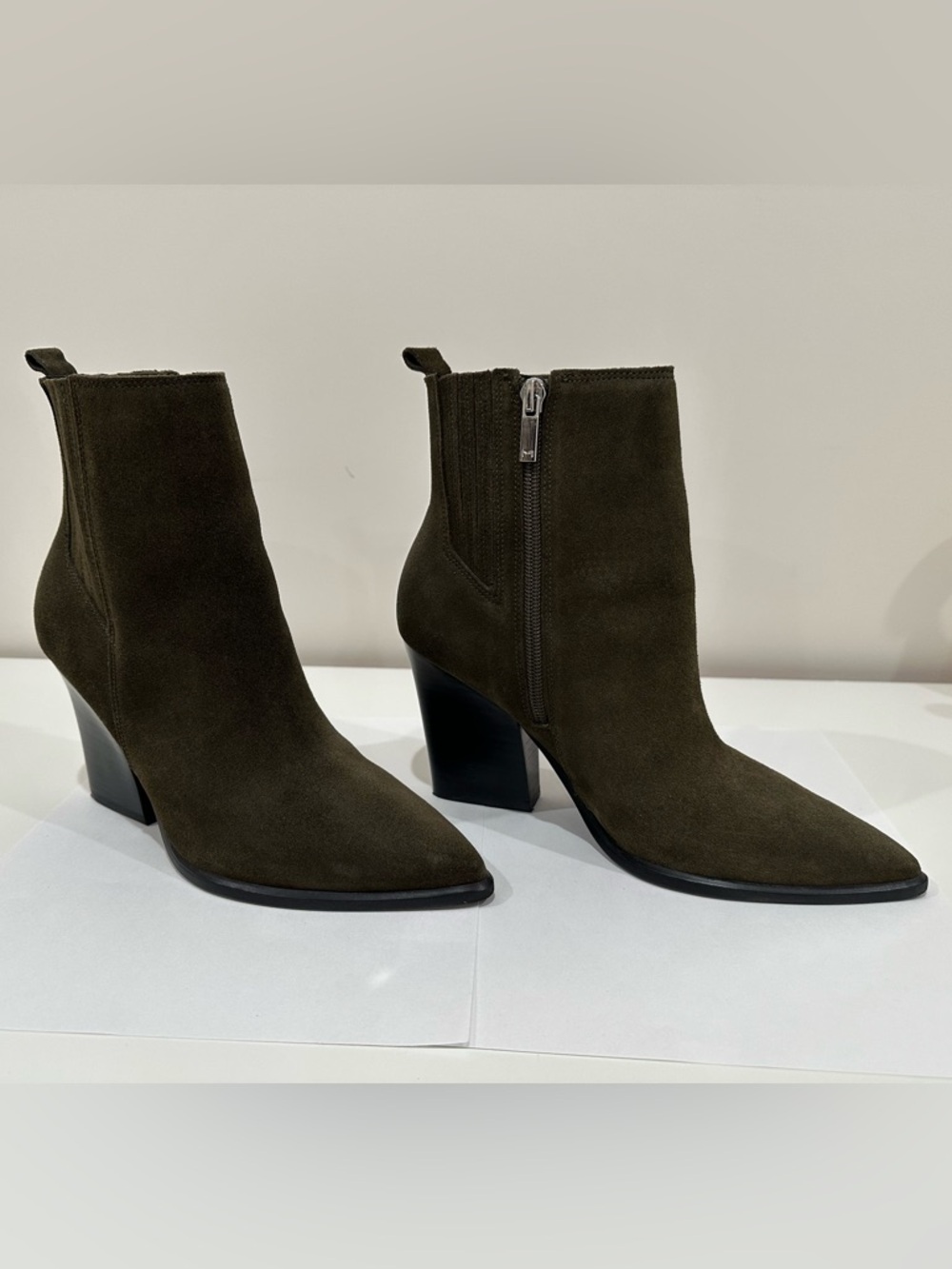 Marc Fisher Pointed Toe Suede Ankle Green/Khaki Boots | Size 6.5